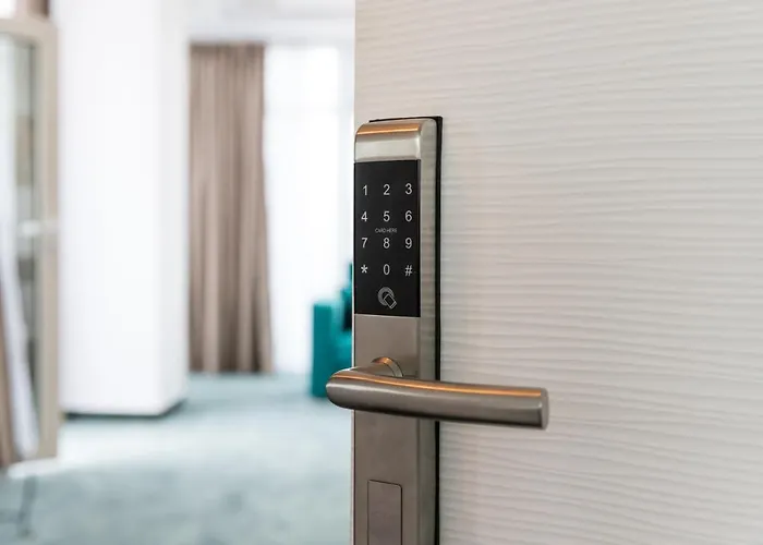 Avenue Palm Eforie 아파트호텔 데포리노드