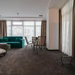 Avenue Palm Ξενοδοχείο με διαμερίσματα 4*