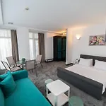 Hotel de apartamente Avenue Palm Eforie - Avenue Hotels 4*