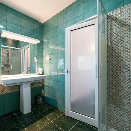 Avenue Palm 4* 데포리노드