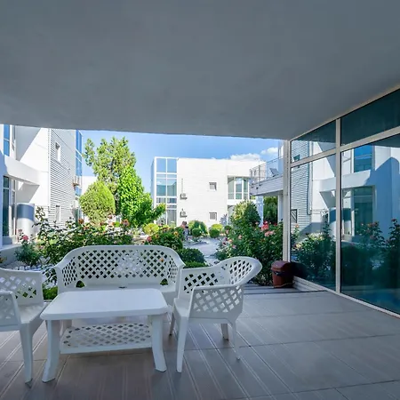 Aparthotel Avenue Palm 4*