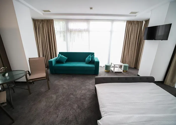 Avenue Palm - Amazing Sea View Aparthotel Eforie Nord