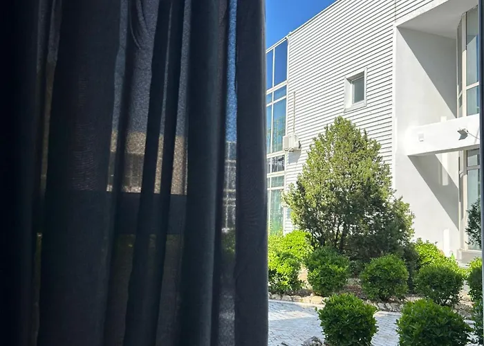 Апарт-отель Avenue Palm - Amazing Sea View 4*